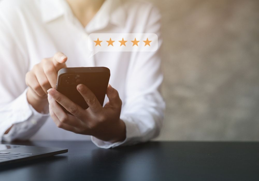 Trust signals blog image with five stars